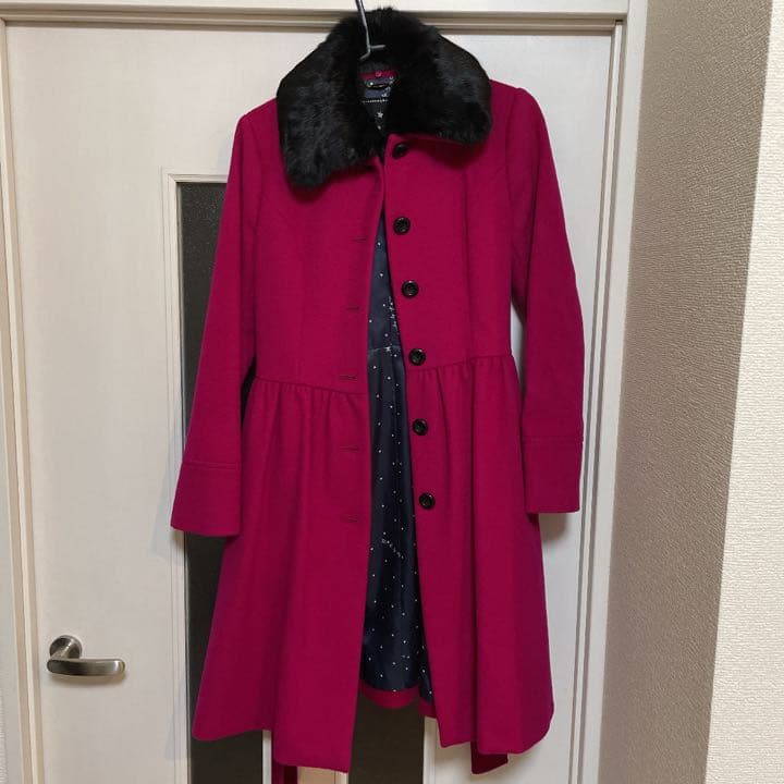 トゥービーバイアニエスベー　ロングコート