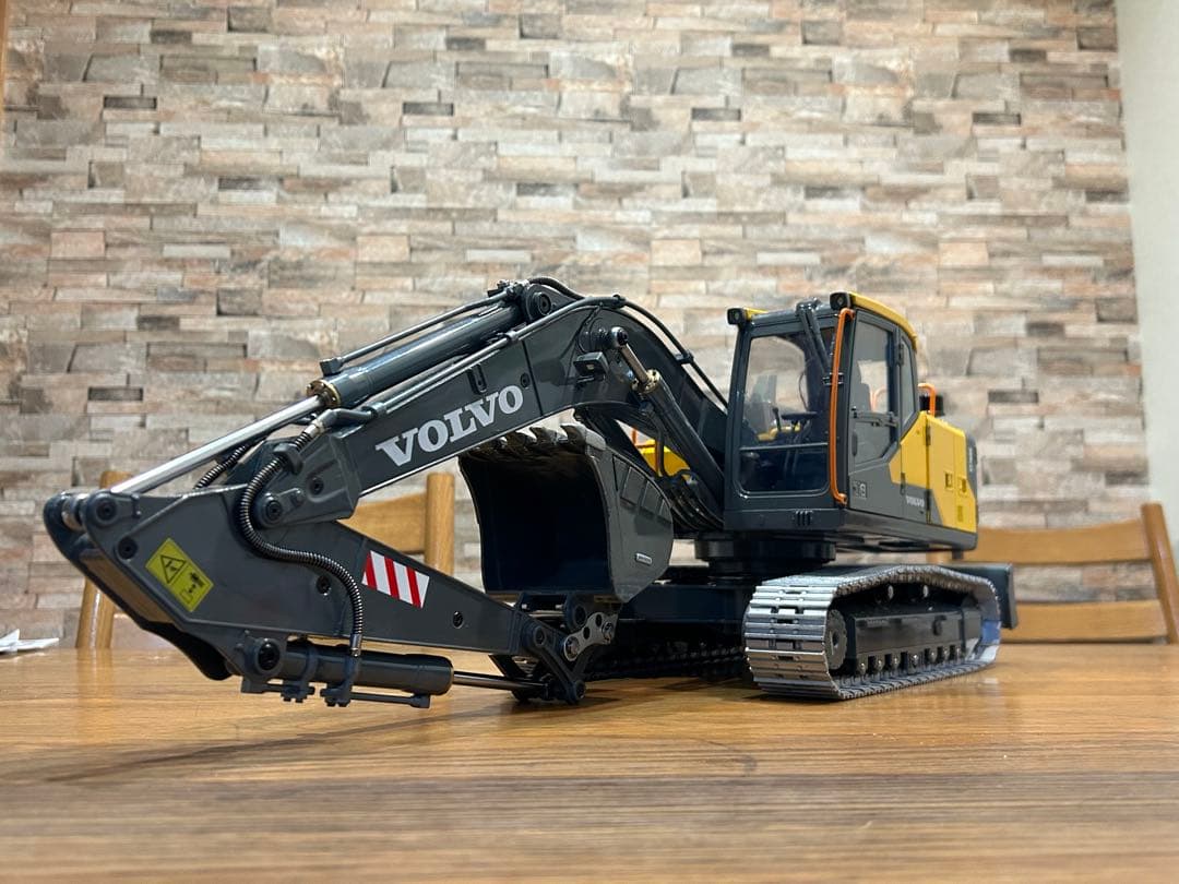 タミヤ1/14 Volvo EC160 油圧ショベル