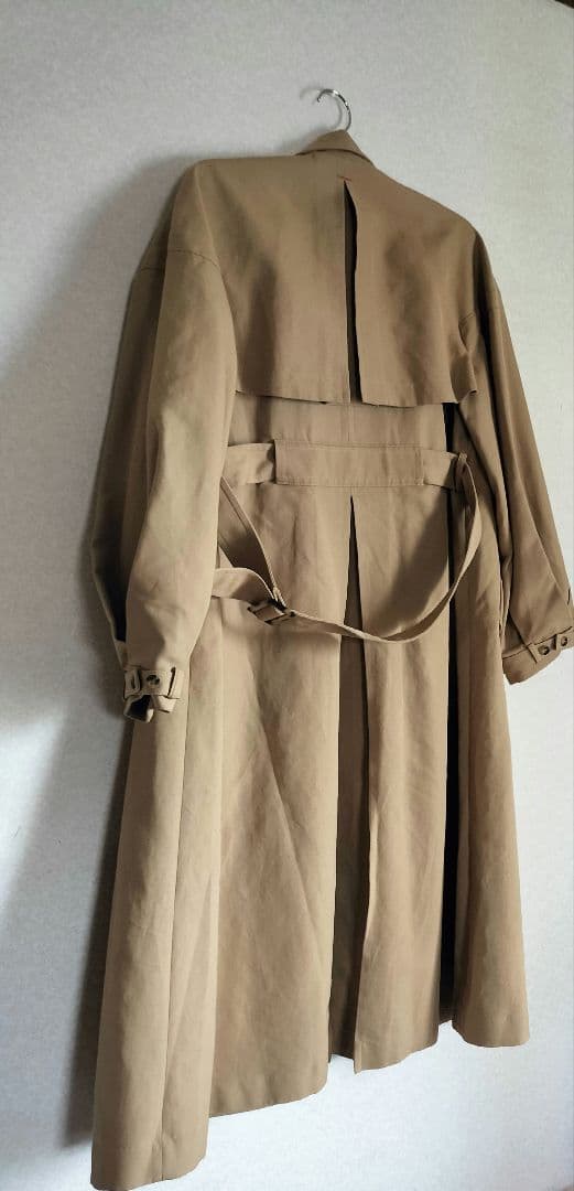 ＵＮ３Ｄ．　ステッチトレンチコート　新品　試着のみ　タグなし