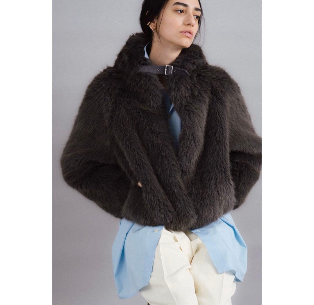 完売品スタニングルアーSTUNNING LURE フェイクファーブルゾン