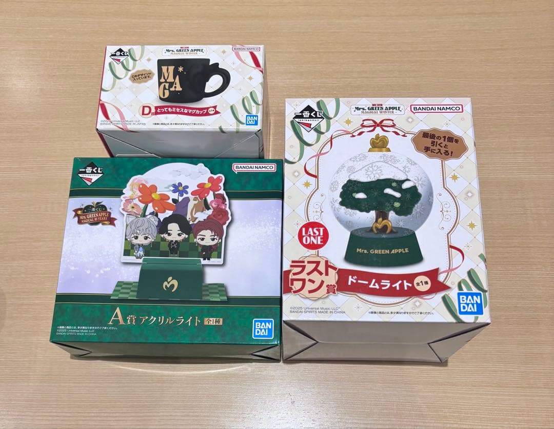 ミセス一番くじ マグカップ・アクリルライト・スノードームセット