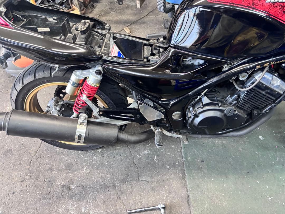 バリオス2 カワサキ ブラックマフラー サイレンサー付き