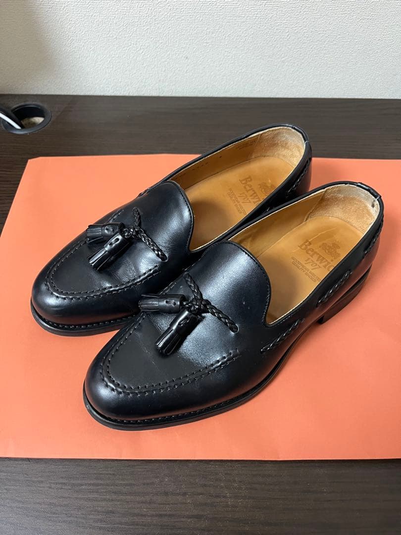 【美品】Berwick タッセルローファー UK6 25.5 ダイナイトソール