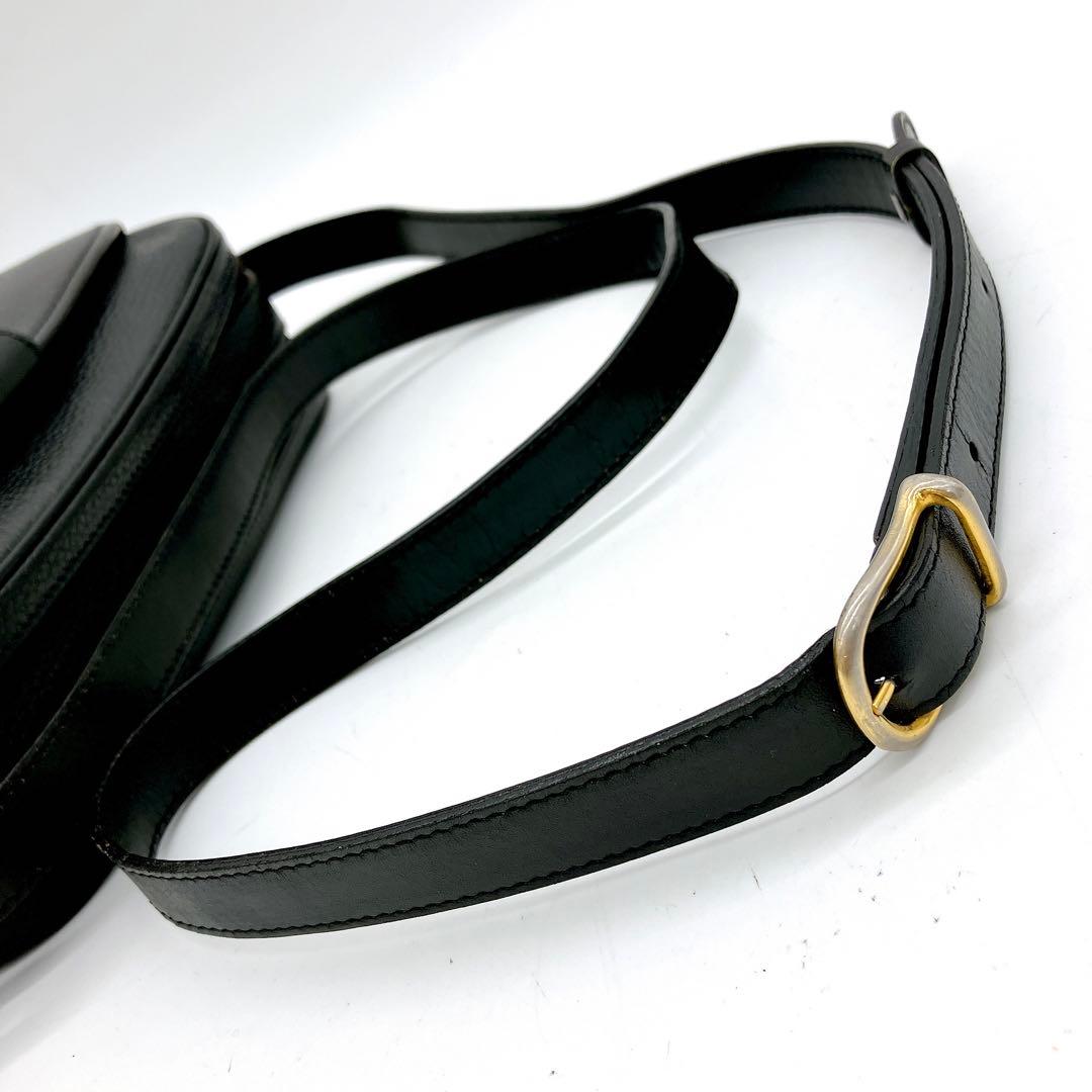 希少【CELINE】ショルダーバッグ　ダブルファスナー　ゴールド金具　ブラック