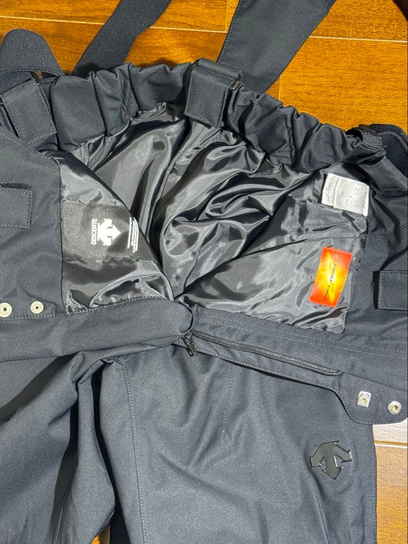 スキーウェア上下セット・グローブ　メンズ　デサント　DESCENTE Mサイズ