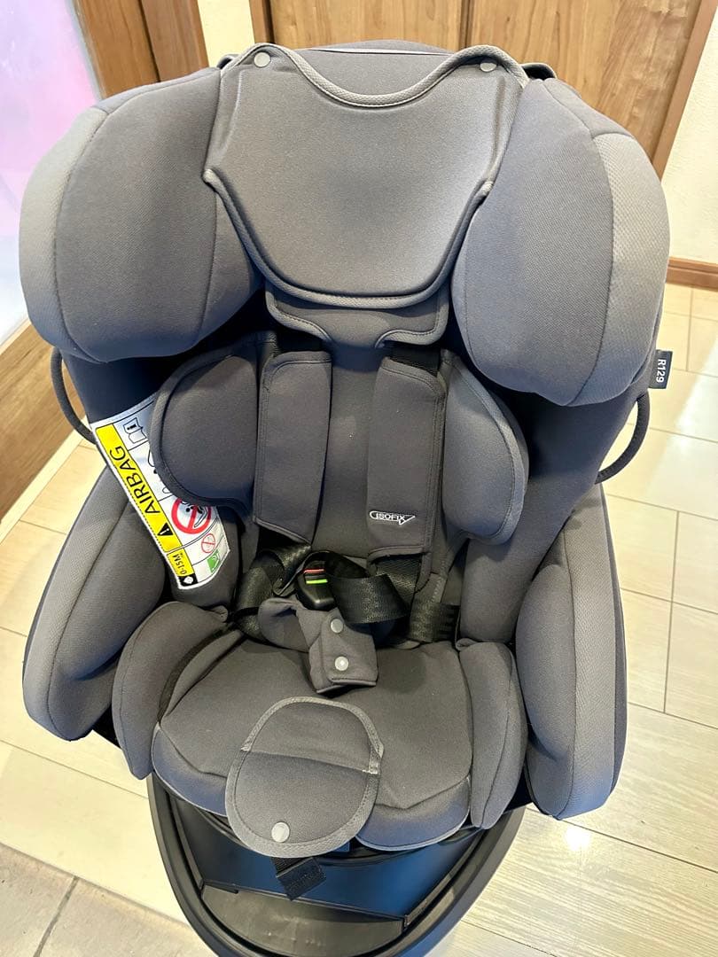 美品 Aprica チャイルドシート フラディアプラスライト グレー