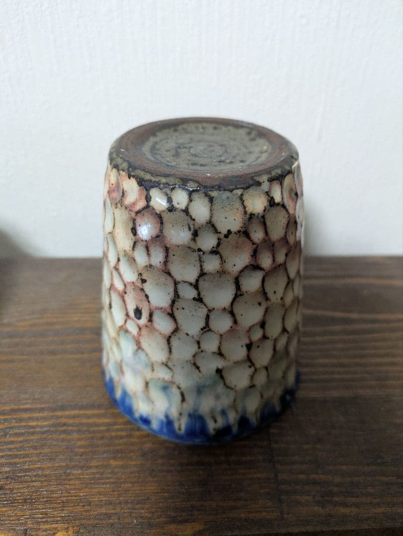 薮本寛之さん　フリーカップ テクスチャーのある青白いカップ