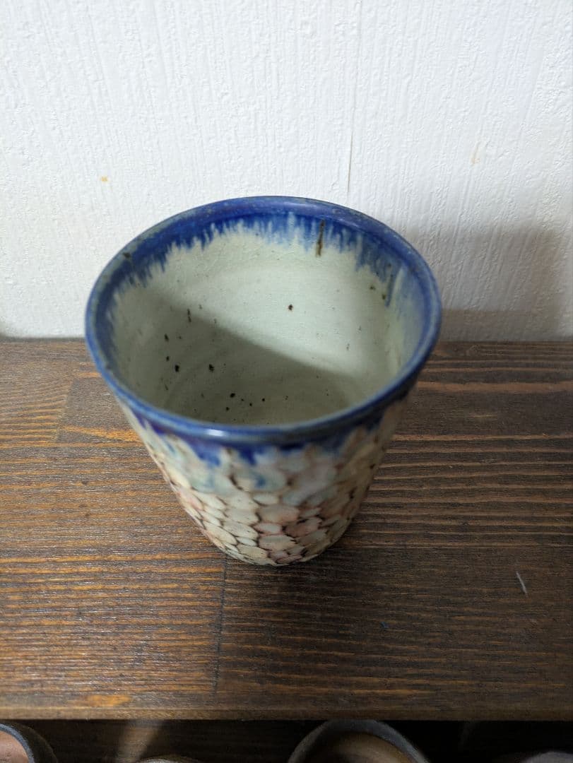 薮本寛之さん　フリーカップ テクスチャーのある青白いカップ