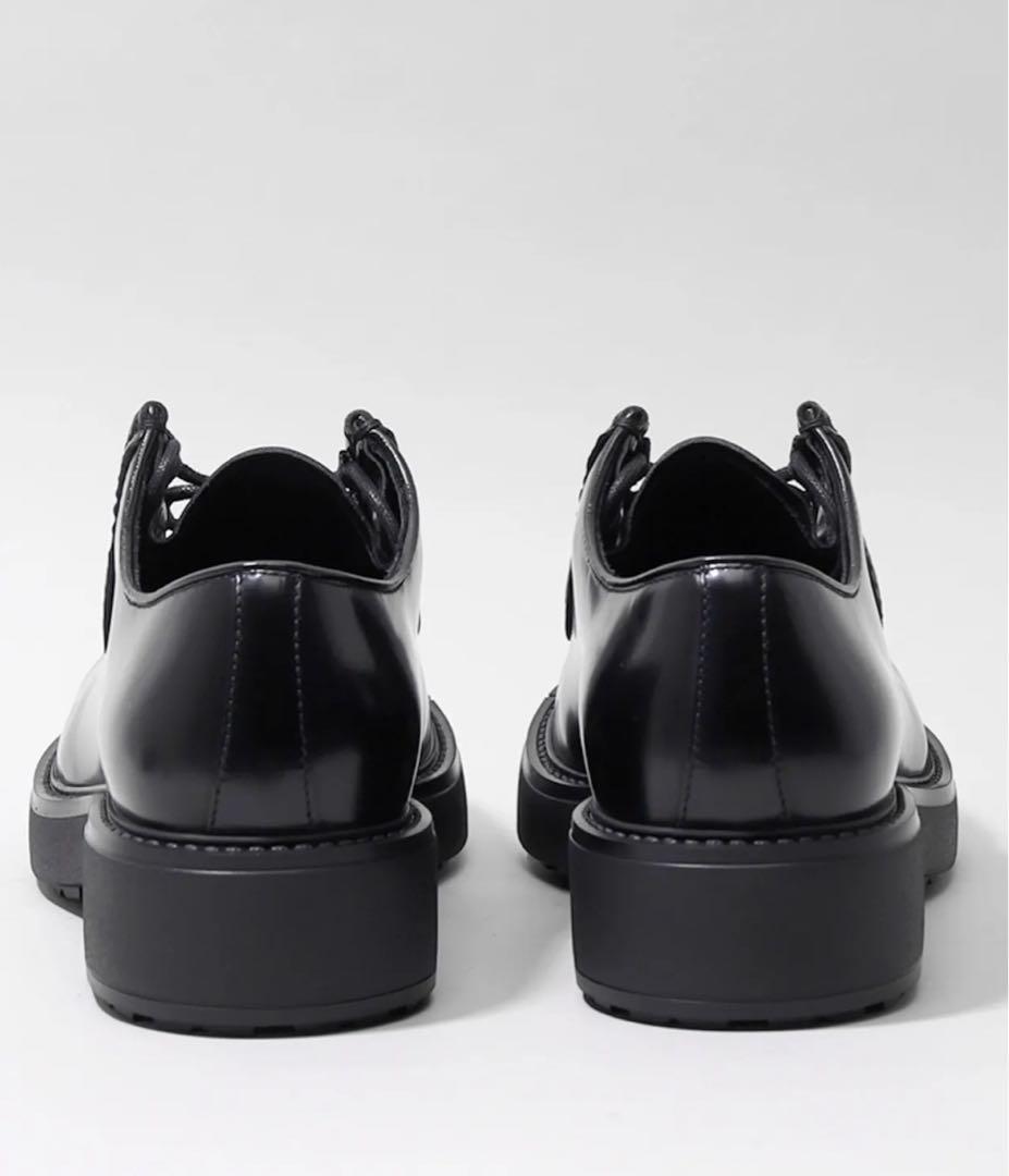 PRADA ブラッシュドレザー レースアップブーツ