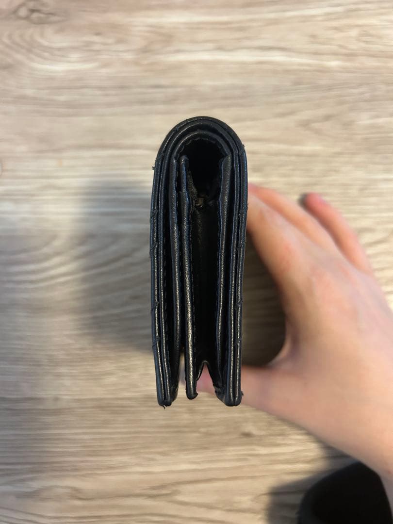 GUCCI ブラック 二つ折り財布