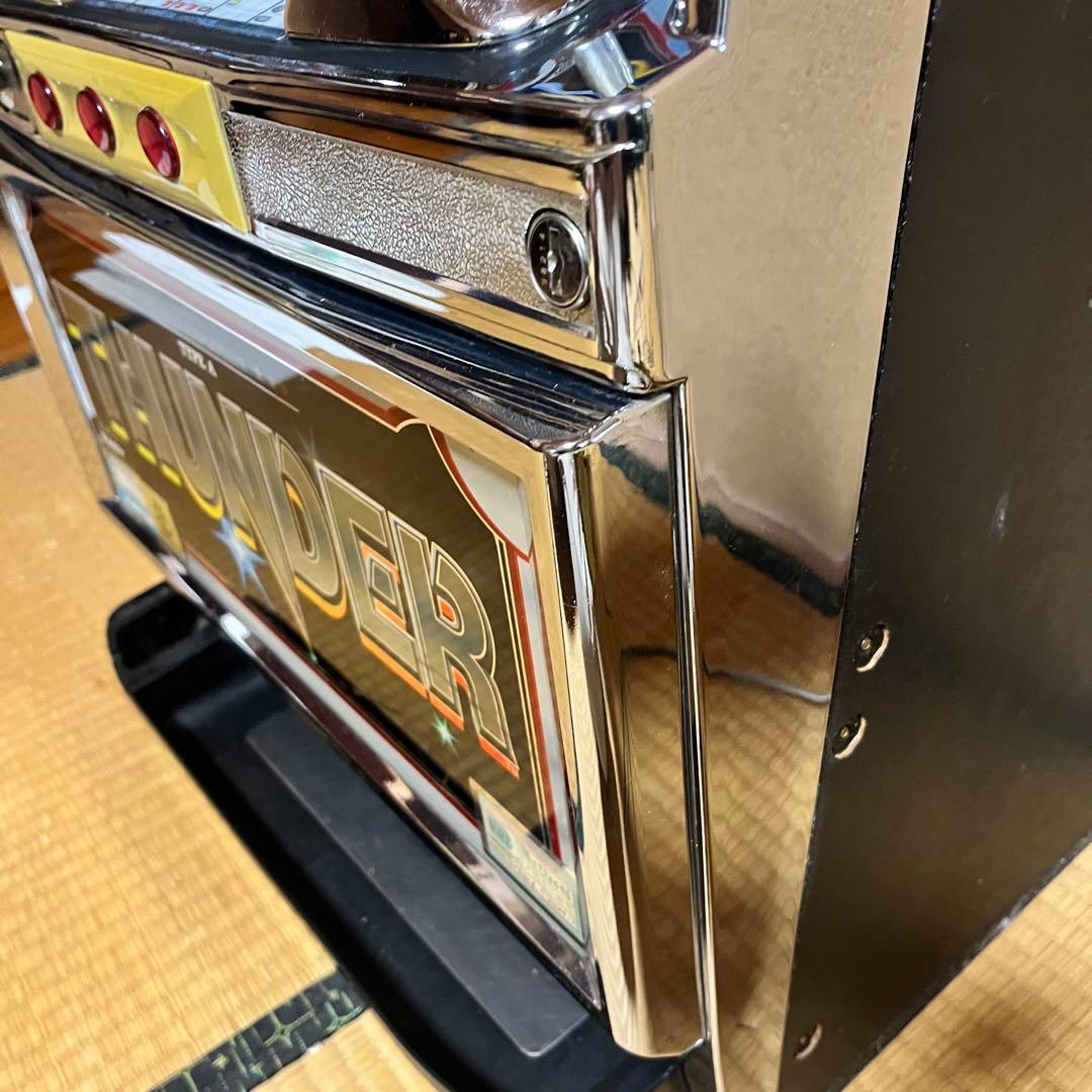 レトロ　スロット台　パチスロ　サンダーV 株式会社MACY