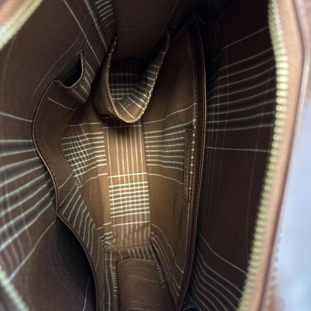 ペ*ン様 マザーハウス　アンティークスクエア　バックパック　最新モデル　本革　レ