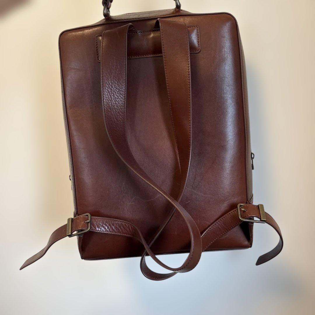 ペ*ン様 マザーハウス　アンティークスクエア　バックパック　最新モデル　本革　レ