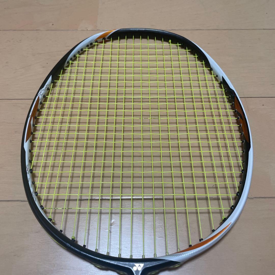 YONEXデュオラZストライク