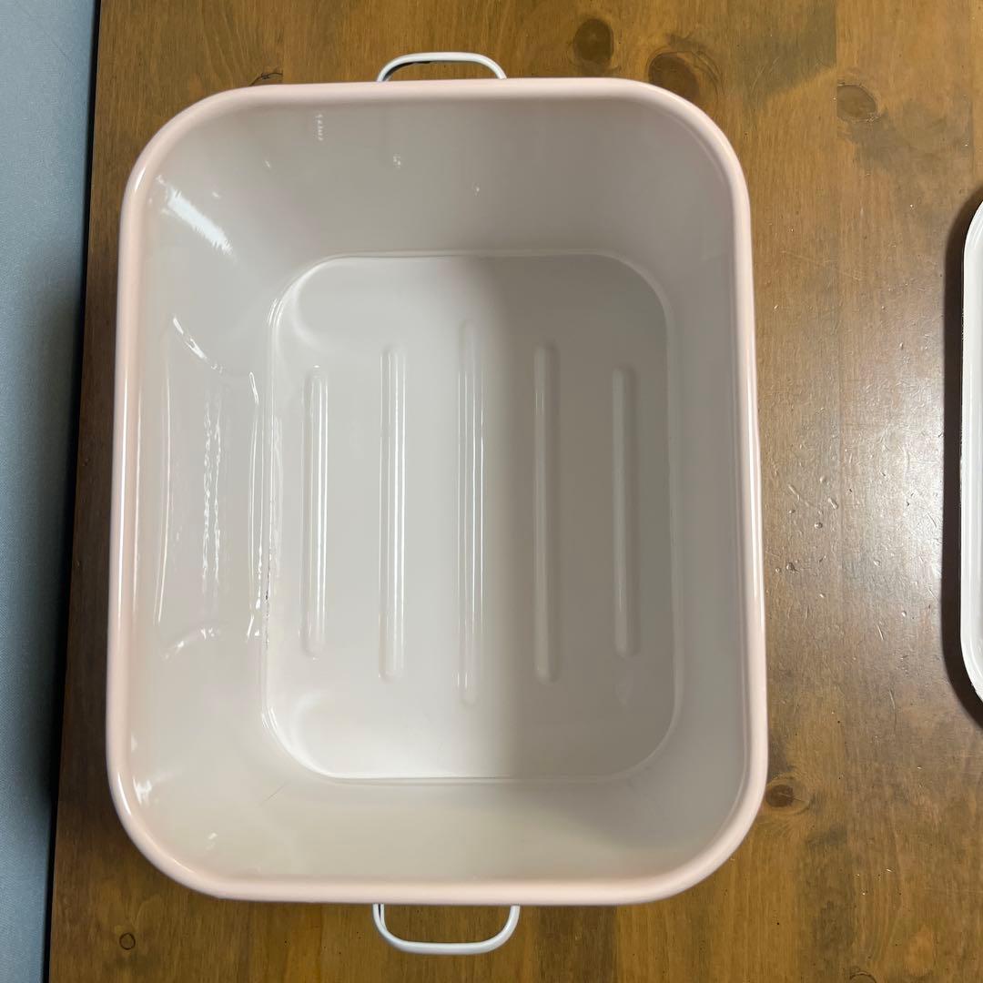 イマン　オデット　ホーロー缶