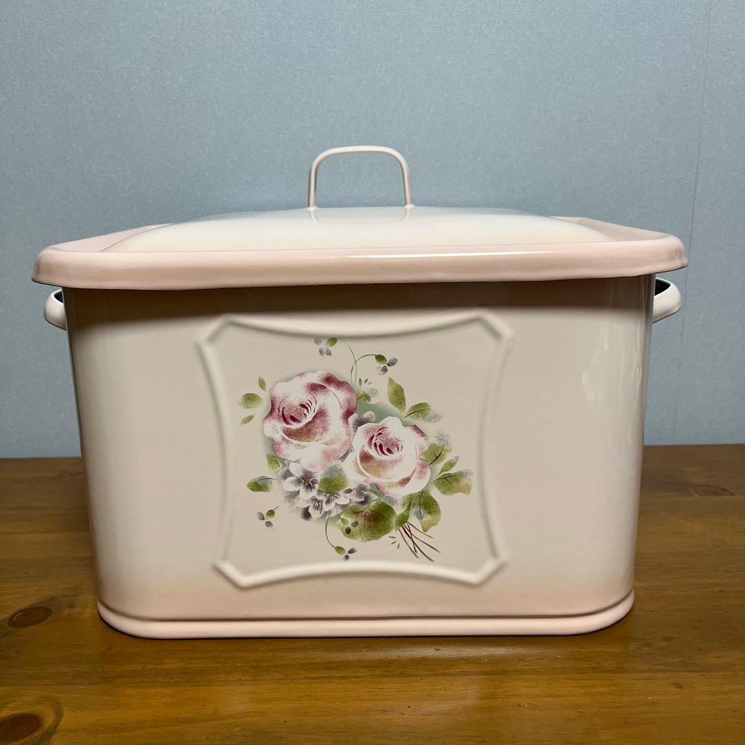 イマン　オデット　ホーロー缶