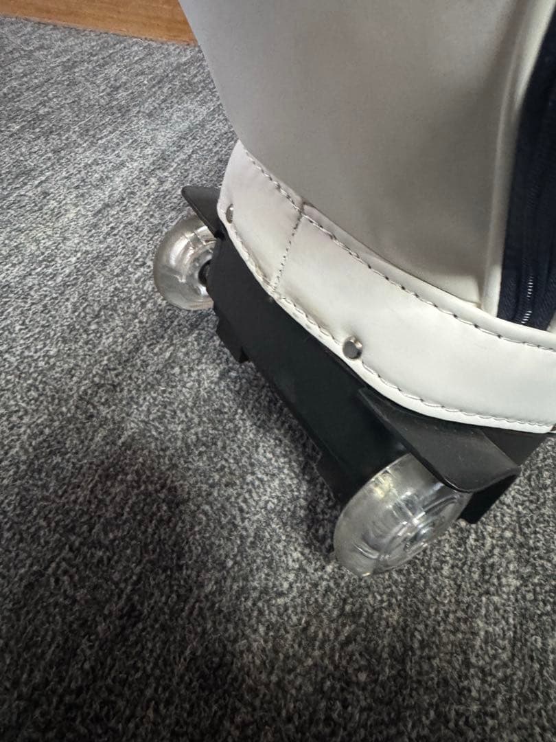 テーラーメイド　キャディバッグ