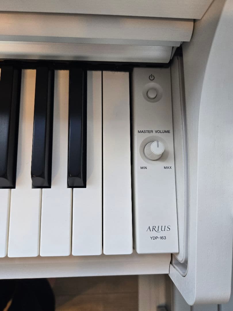 うめ☆Yamaha 88鍵 ホワイト電子ピアノ　ARIUS YDP-163