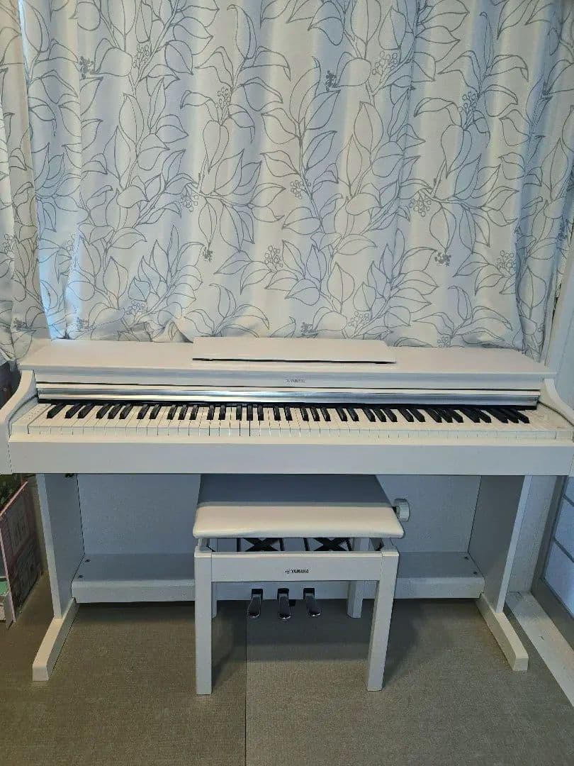 うめ☆Yamaha 88鍵 ホワイト電子ピアノ　ARIUS YDP-163