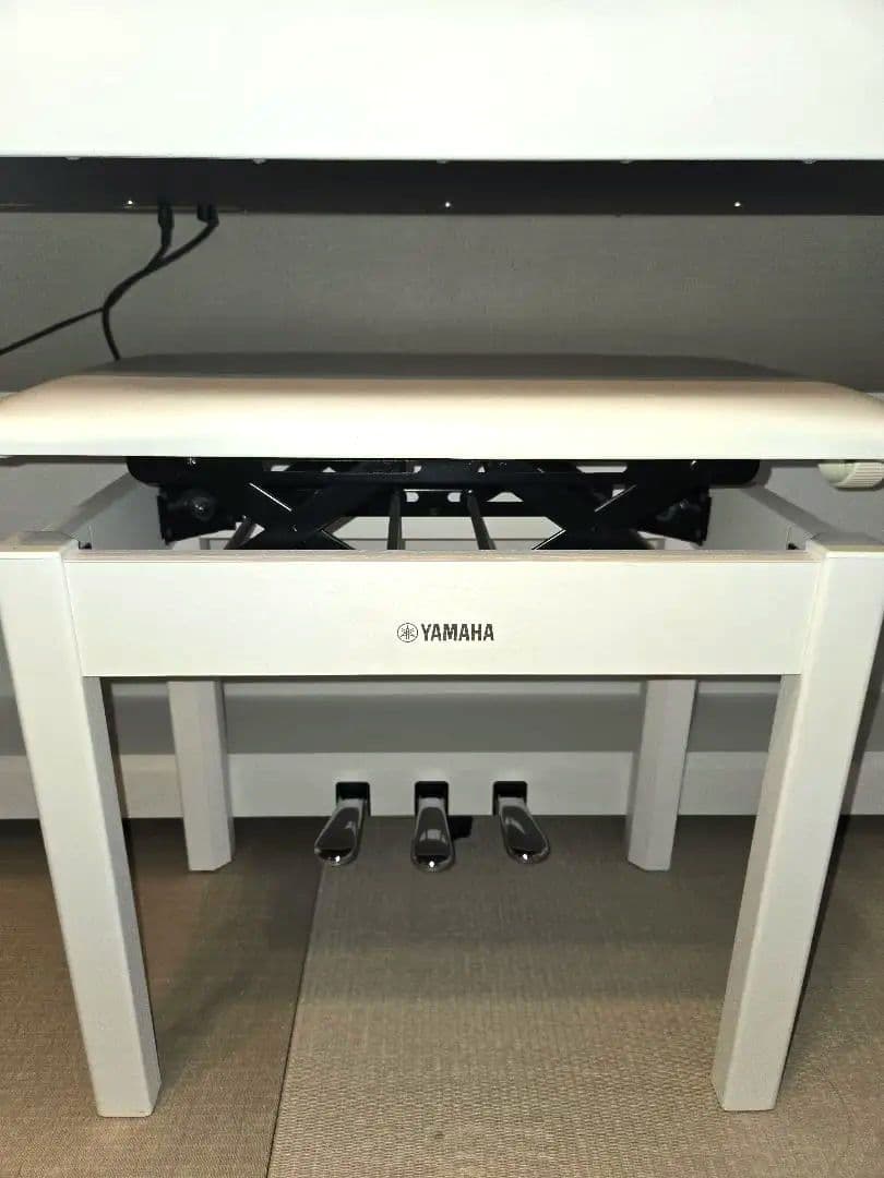 うめ☆Yamaha 88鍵 ホワイト電子ピアノ　ARIUS YDP-163