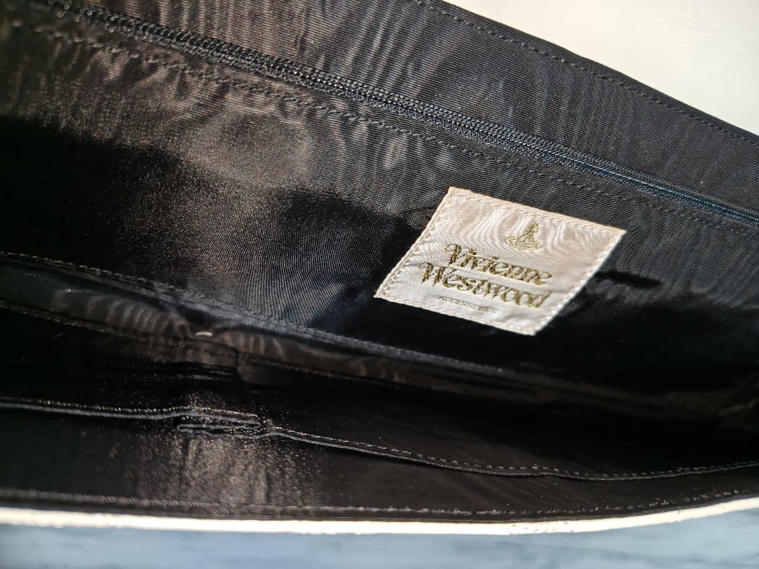 ヴィヴィアンウエストウッド　チェーンショルダーバッグ　安全ピン