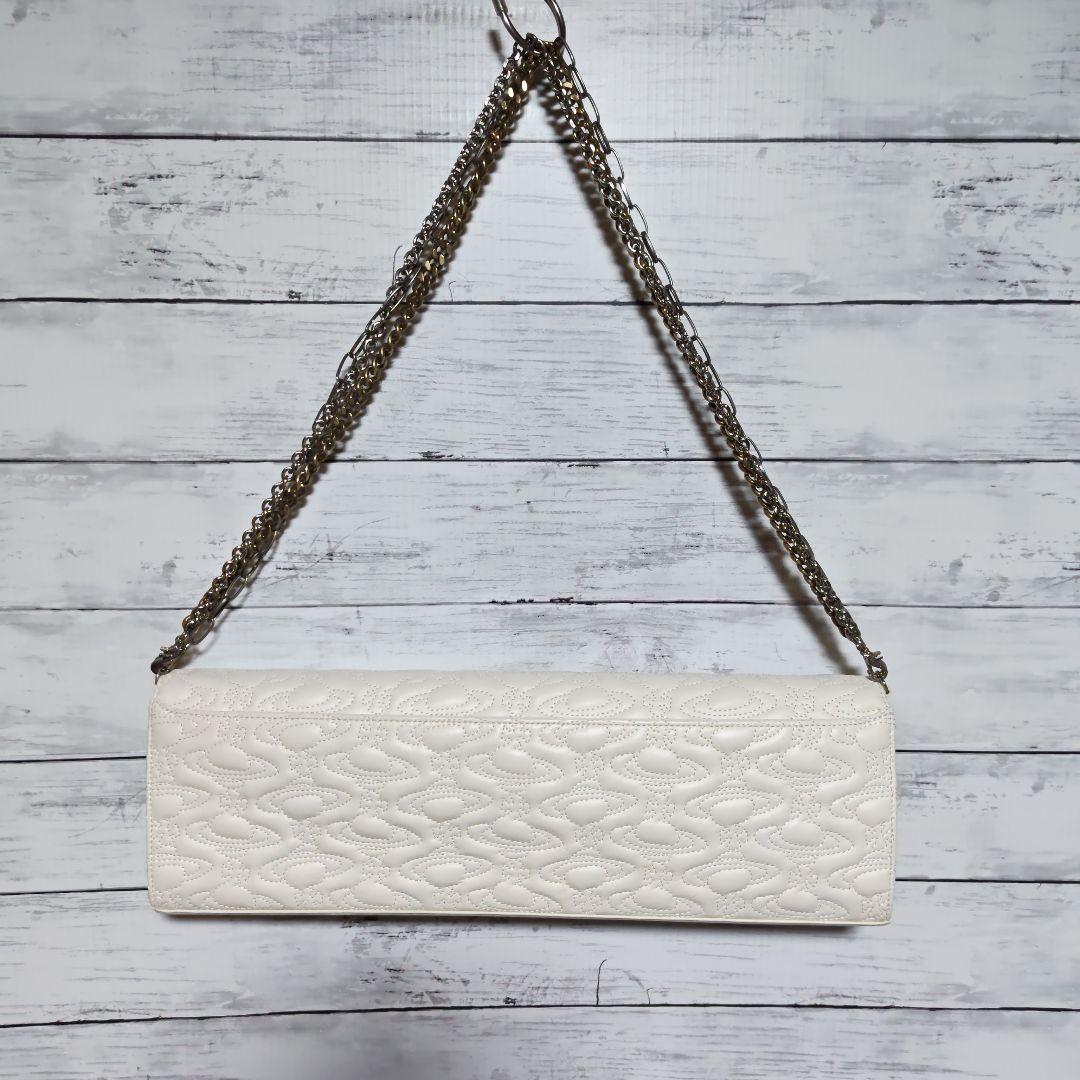 ヴィヴィアンウエストウッド　チェーンショルダーバッグ　安全ピン