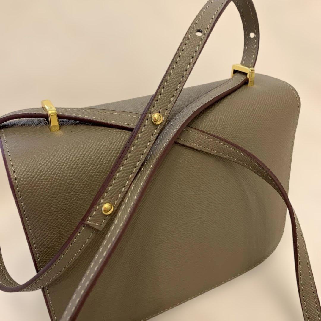 H金具 バッグ グレージュ