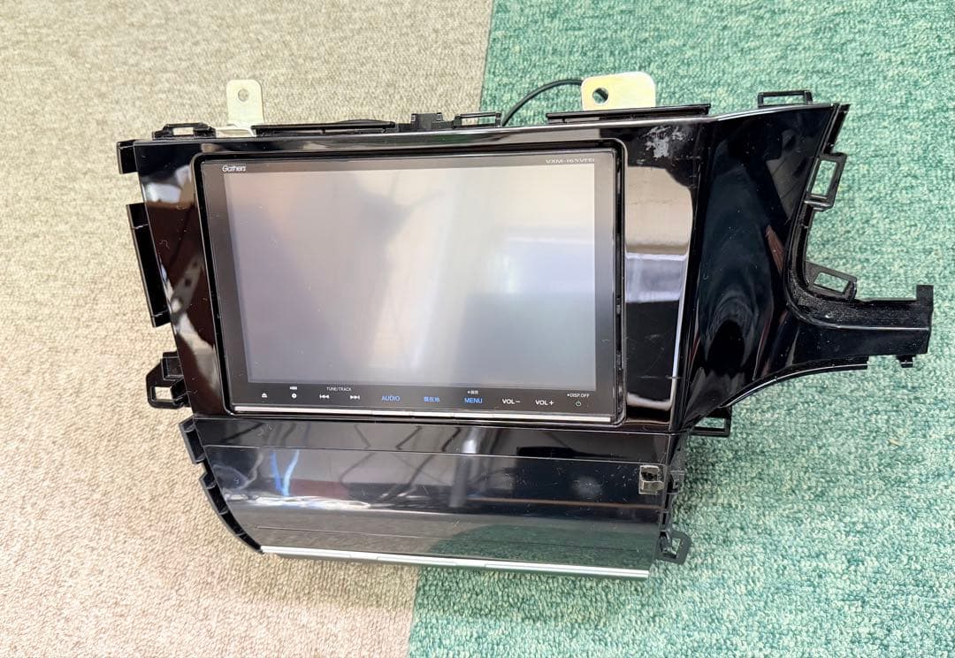 カーナビ本体 VXM-165VFEi セキュリティコード入力機能付き