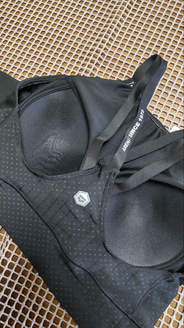 アリーナ セパレート水着 Mサイズ 新品