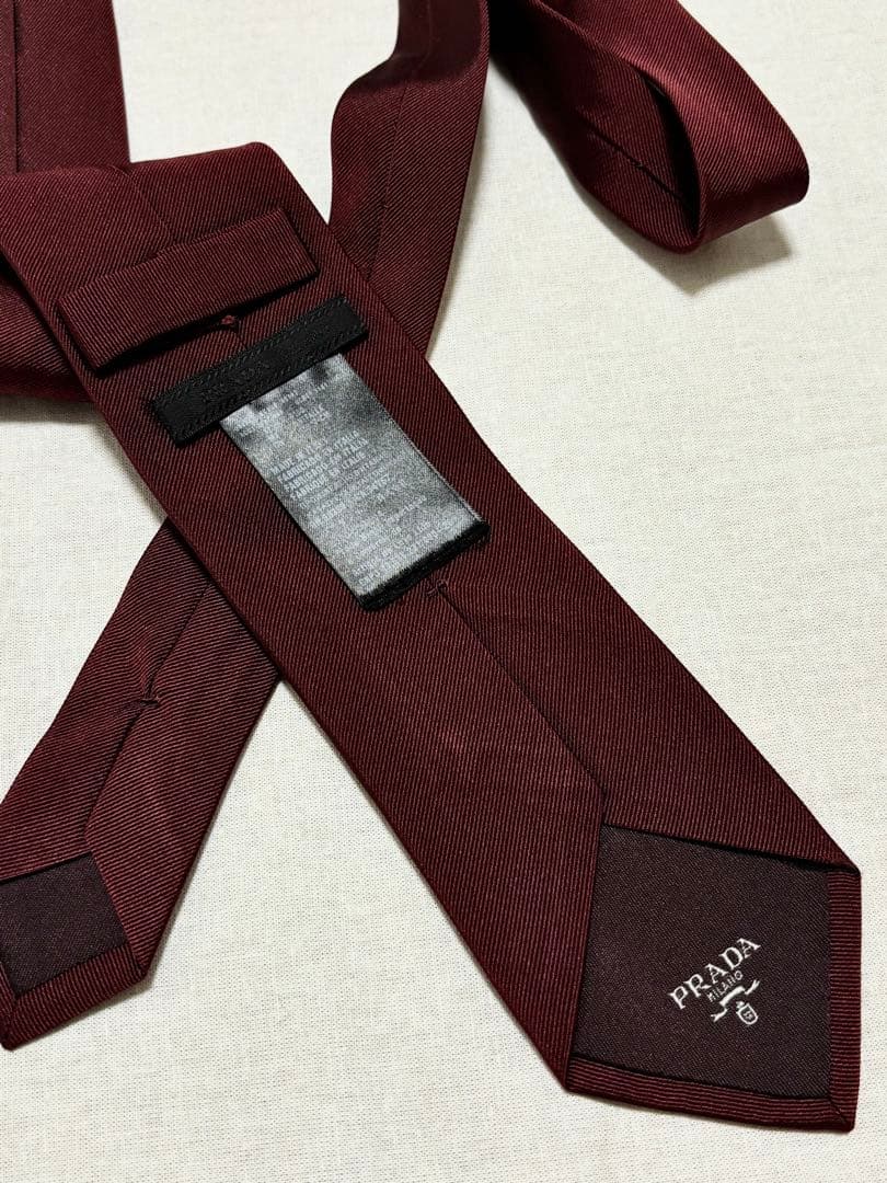 Prada ネクタイ レッド 赤 高級シルク
