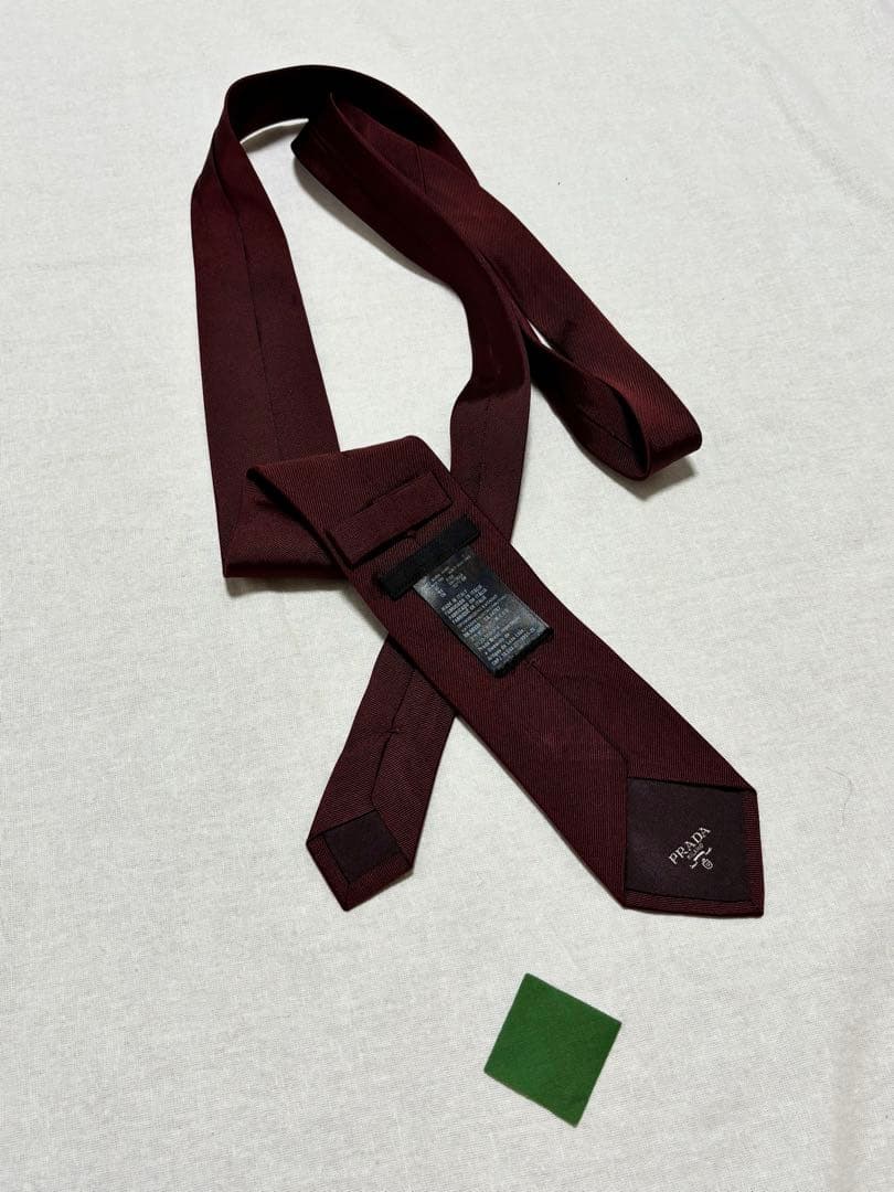 Prada ネクタイ レッド 赤 高級シルク