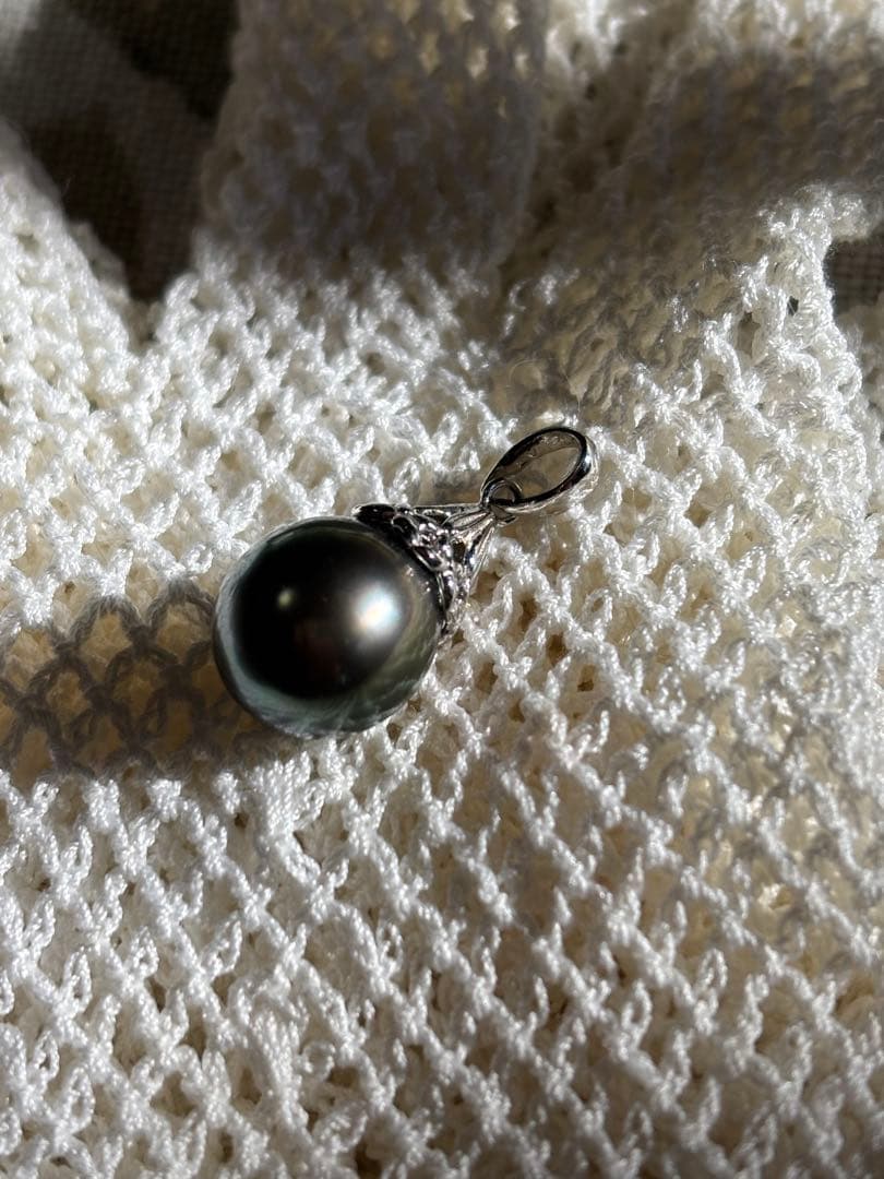 黒蝶パール　ペンダントトップ