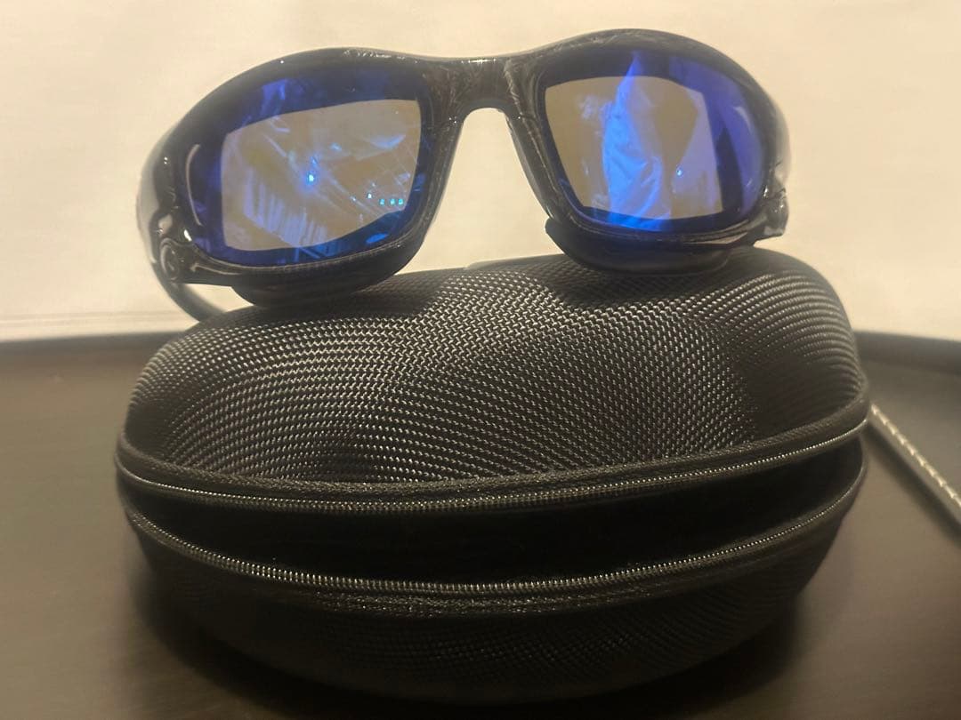 オークリー　OAKLEY WINDJACKET