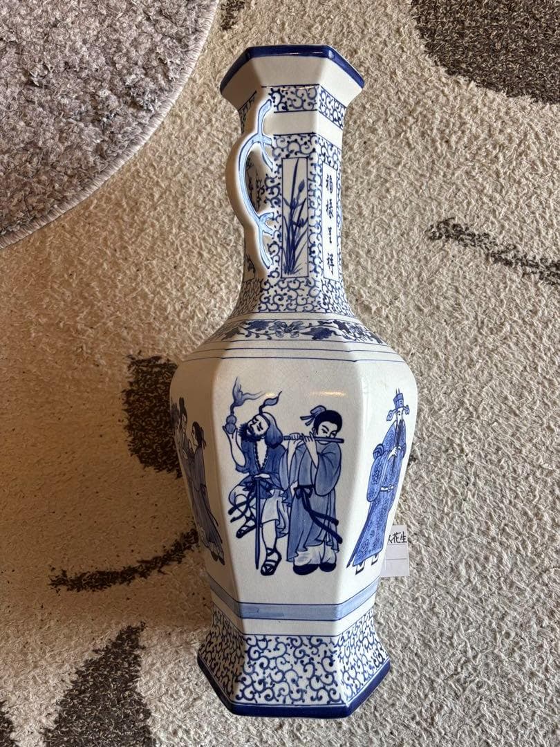 中国壺花瓶　六角双耳染付人物文花生け 骨董品アンティーク
