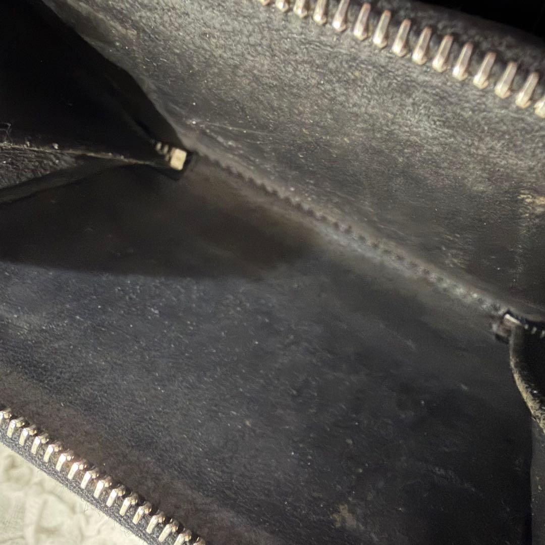 【5000円以上割引中】YVES SAINT LAURENT 二つ折り財布