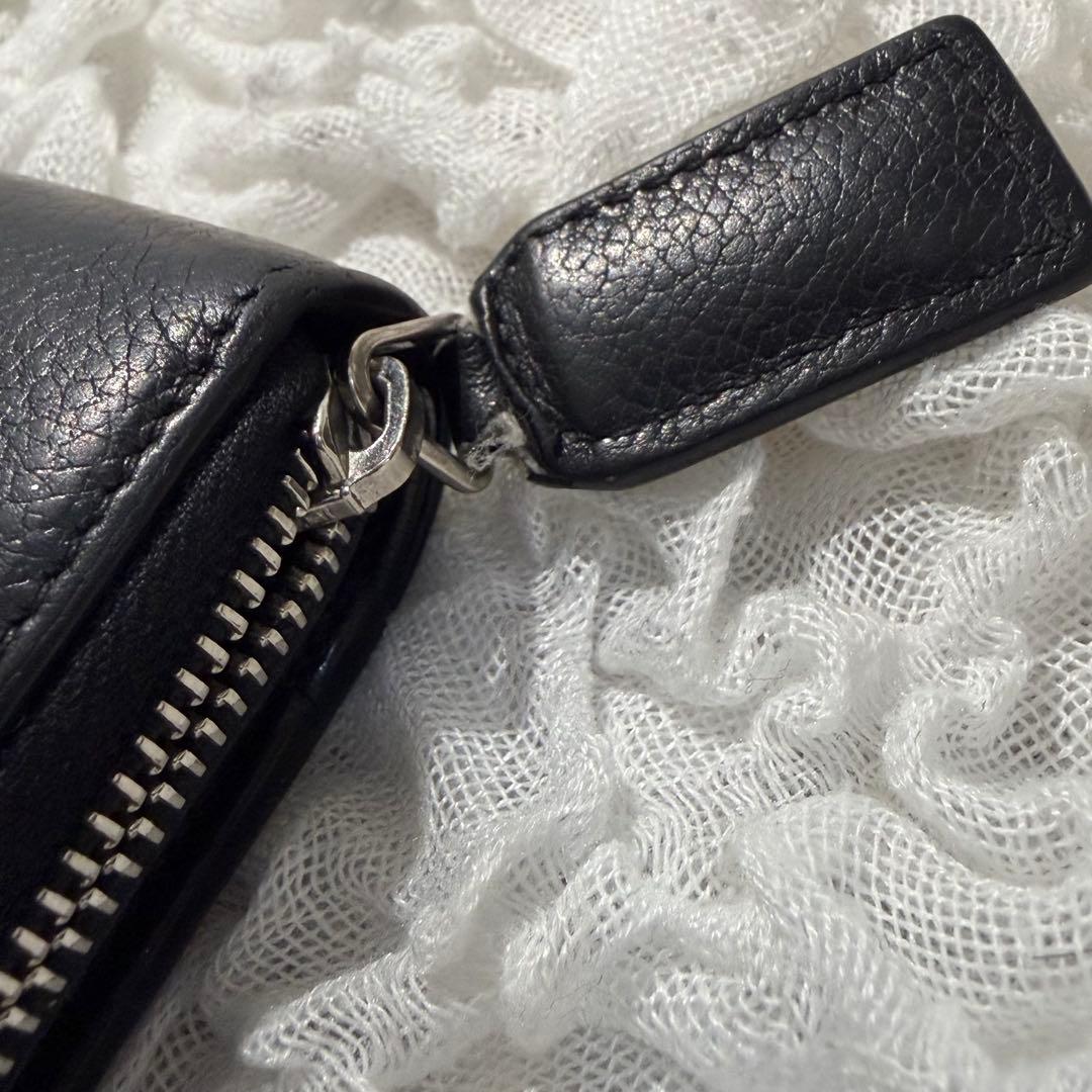 【5000円以上割引中】YVES SAINT LAURENT 二つ折り財布