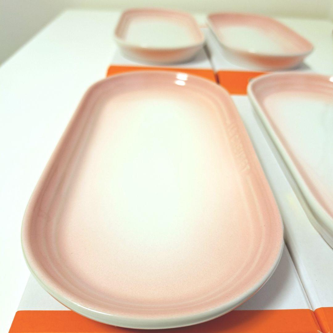 はなLE CREUSET オブロングプレート 25cm 新品 撮影のみ開封