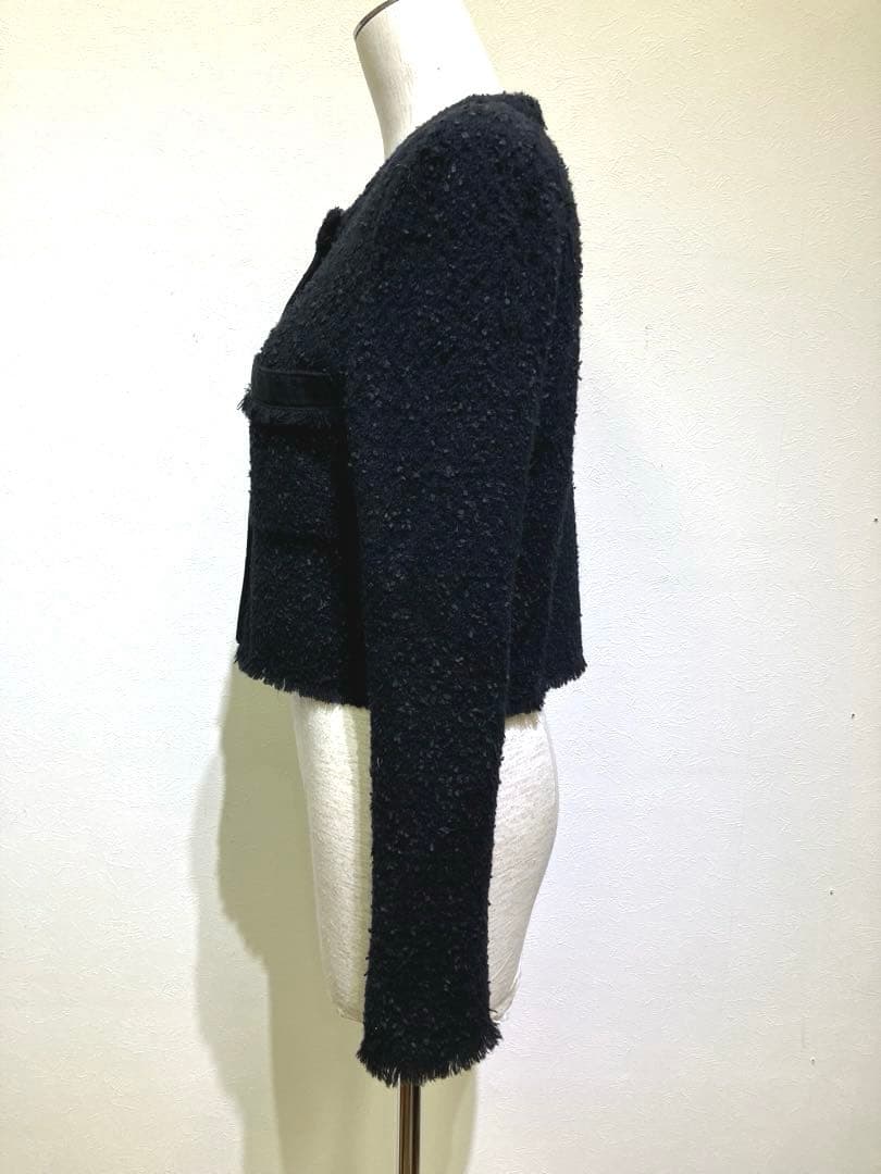 FOXEY ノーカラーブラックジャケット　ショート　ツイード　フリンジ　ニット
