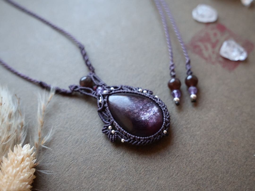 J*s様 パープルマイカ　マクラメ　ネックレス 桜瑪瑙ネックレス