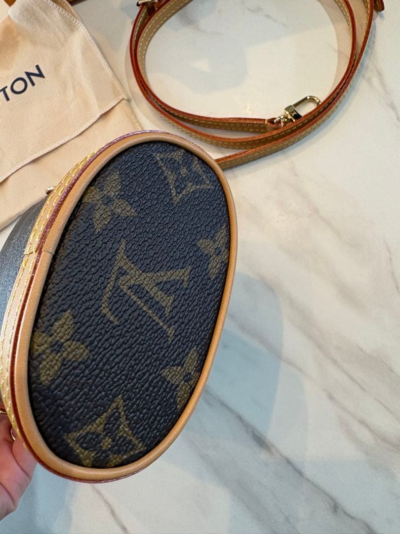 ぴーLouis Vuitton フォールドミーポーチ
