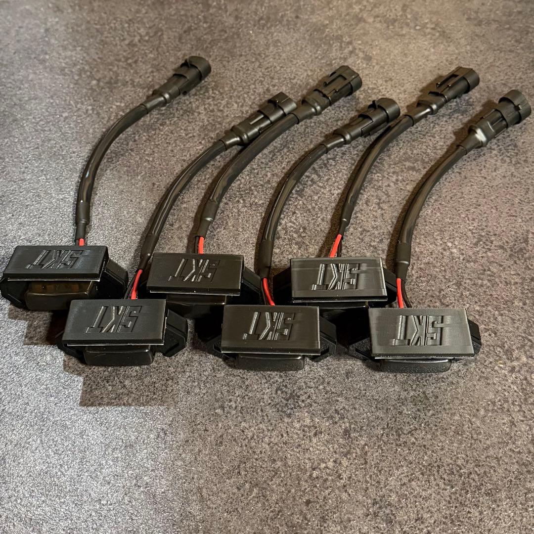 SKT製ランドクルーザー250専用グリルマーカー(マーカー6連タイプモデル)