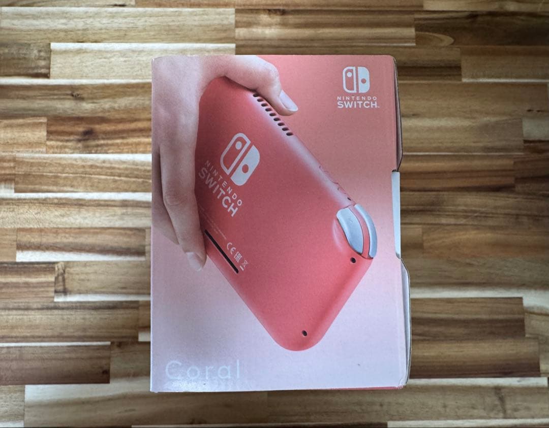 Nintendo Switch Lite コーラル（ピンク）