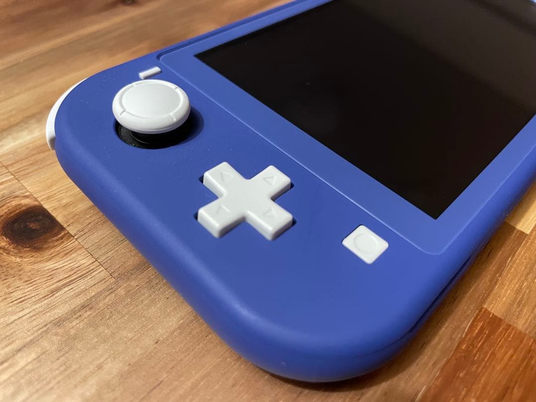 【美品】2025年5月購入Nintendo Switch Lite ブルー 本体