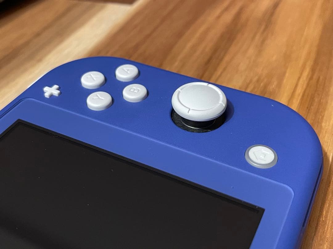 【美品】2025年5月購入Nintendo Switch Lite ブルー 本体