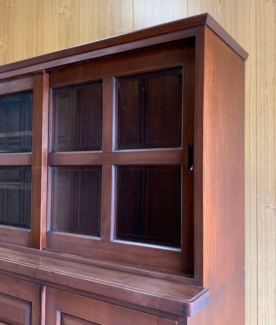 ガラス扉付きキャビネット　食器棚　本棚　辰巳木工　鳥取民藝家具　飾り棚　骨董