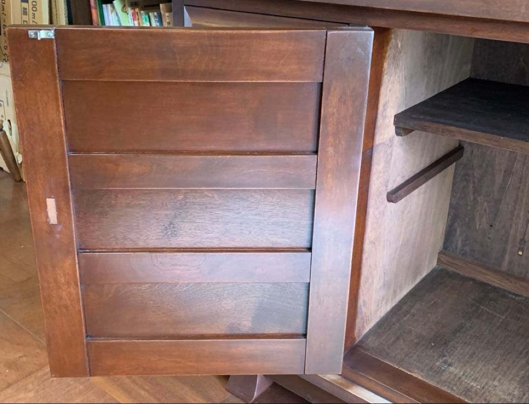 ガラス扉付きキャビネット　食器棚　本棚　辰巳木工　鳥取民藝家具　飾り棚　骨董