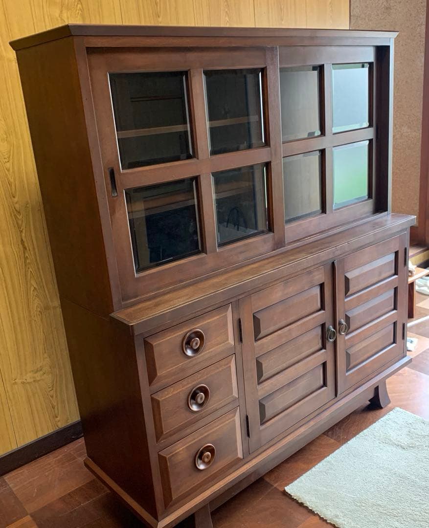 ガラス扉付きキャビネット　食器棚　本棚　辰巳木工　鳥取民藝家具　飾り棚　骨董