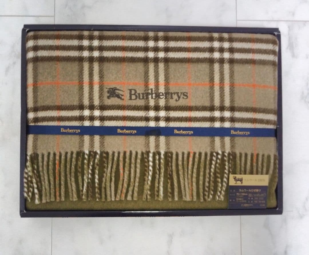 BURBERRYひざ掛け