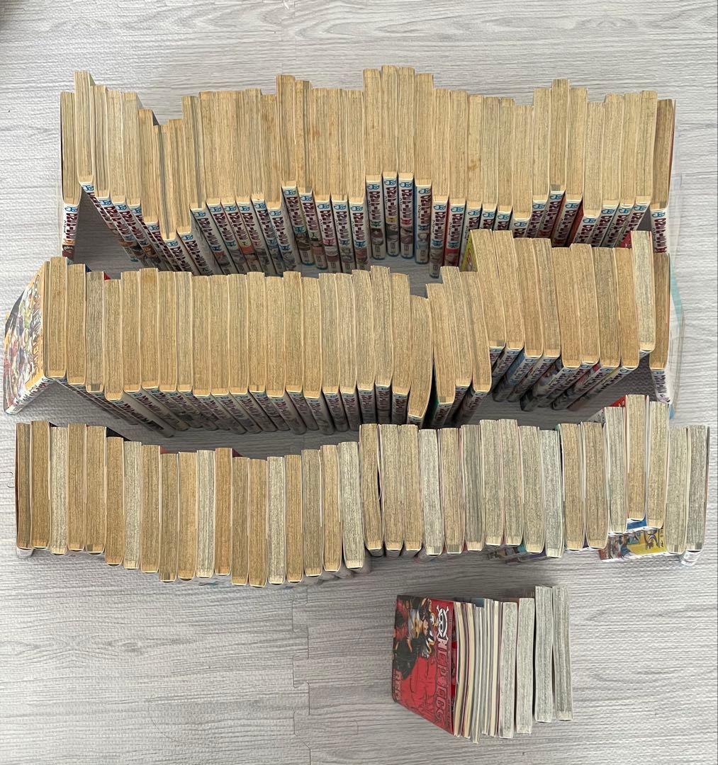 ワンピース 112巻+ 劇場版RED冊子