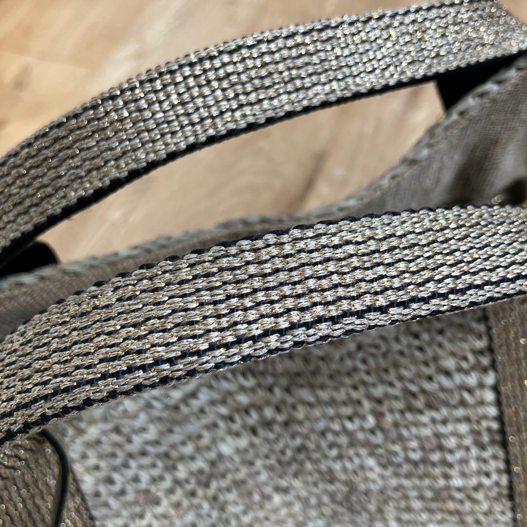 ヴィオラドーロ　ラフィア　テープハンドルトート